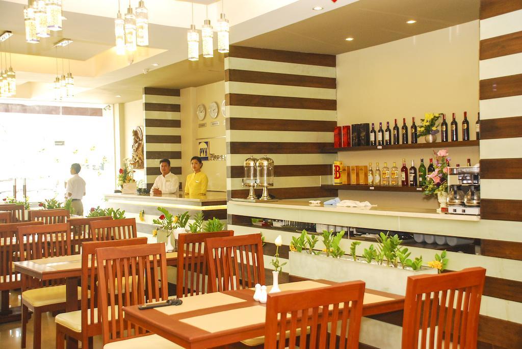 Pleasure View Hotel Yangon Bagian luar foto