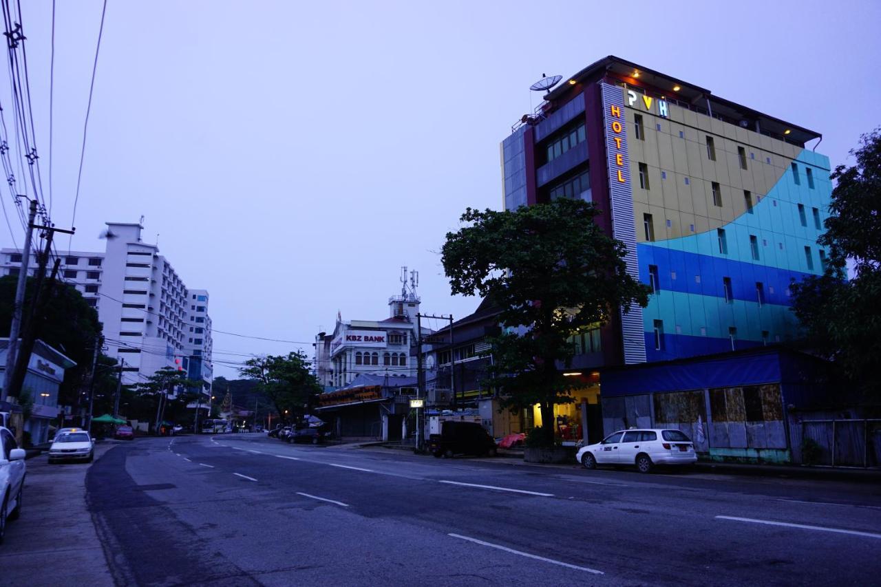 Pleasure View Hotel Yangon Bagian luar foto
