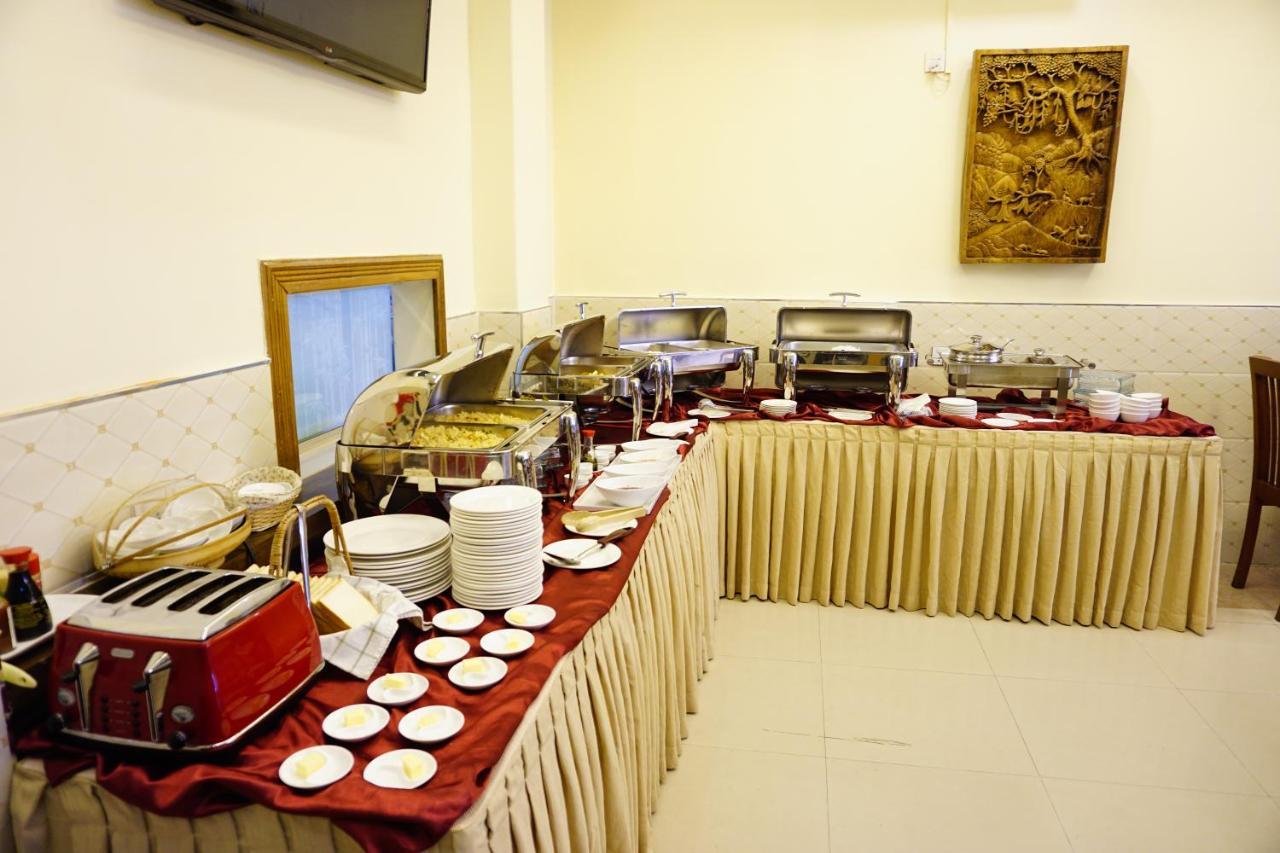 Pleasure View Hotel Yangon Bagian luar foto