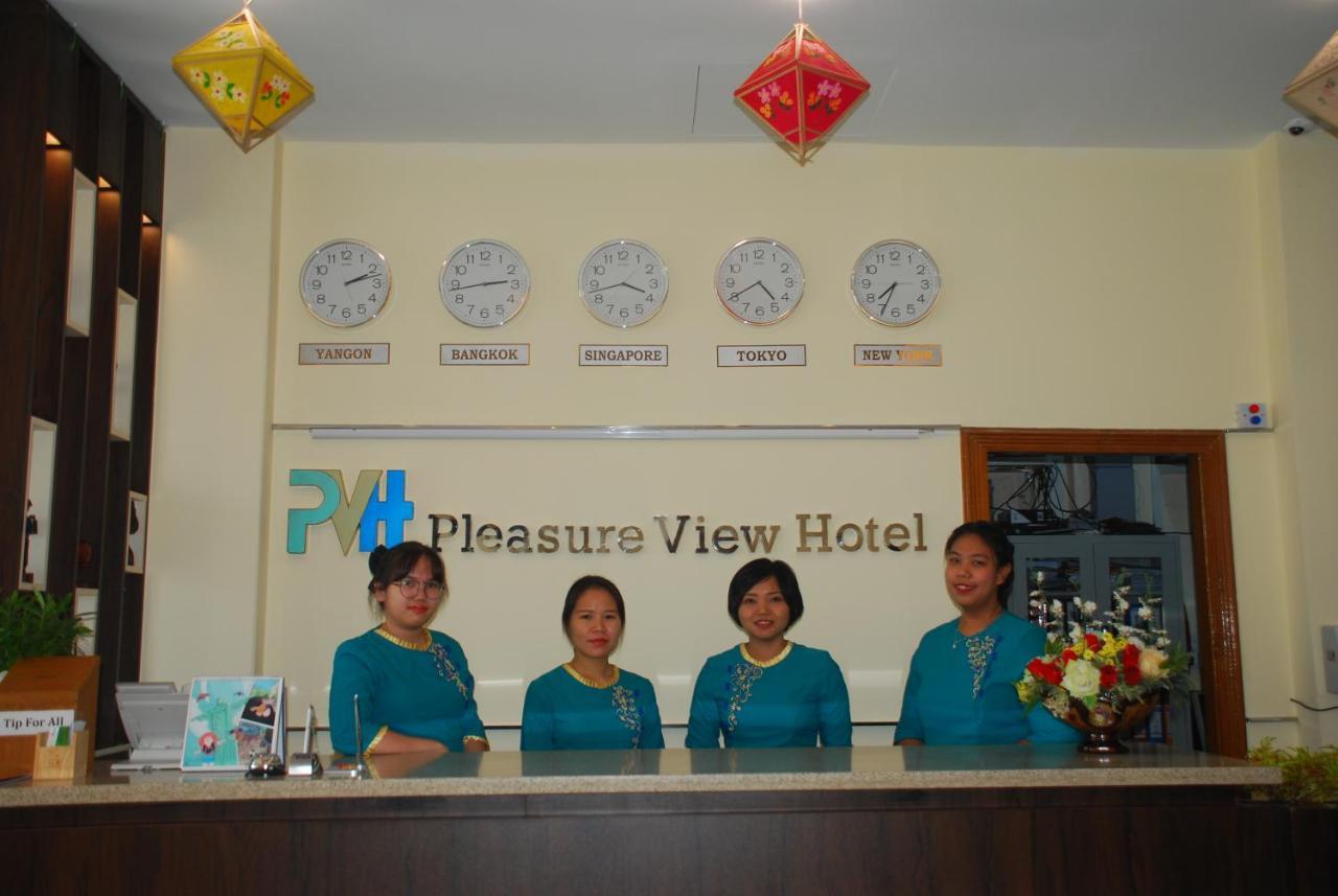 Pleasure View Hotel Yangon Bagian luar foto