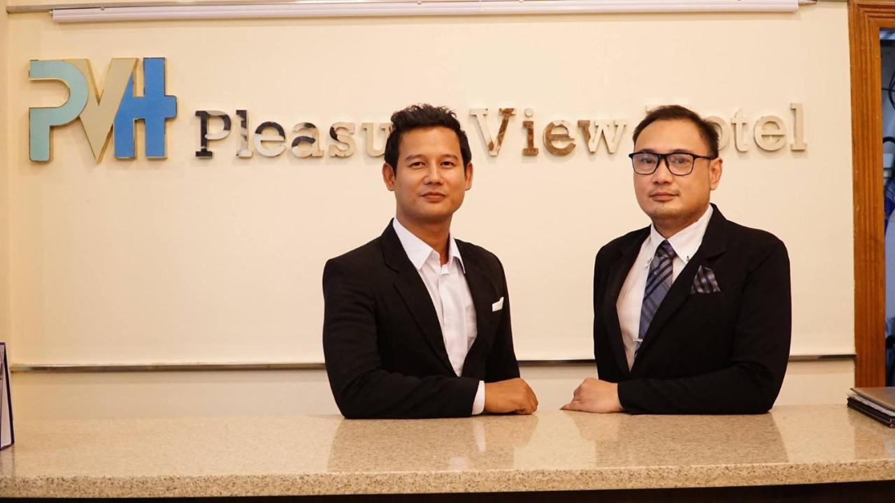 Pleasure View Hotel Yangon Bagian luar foto