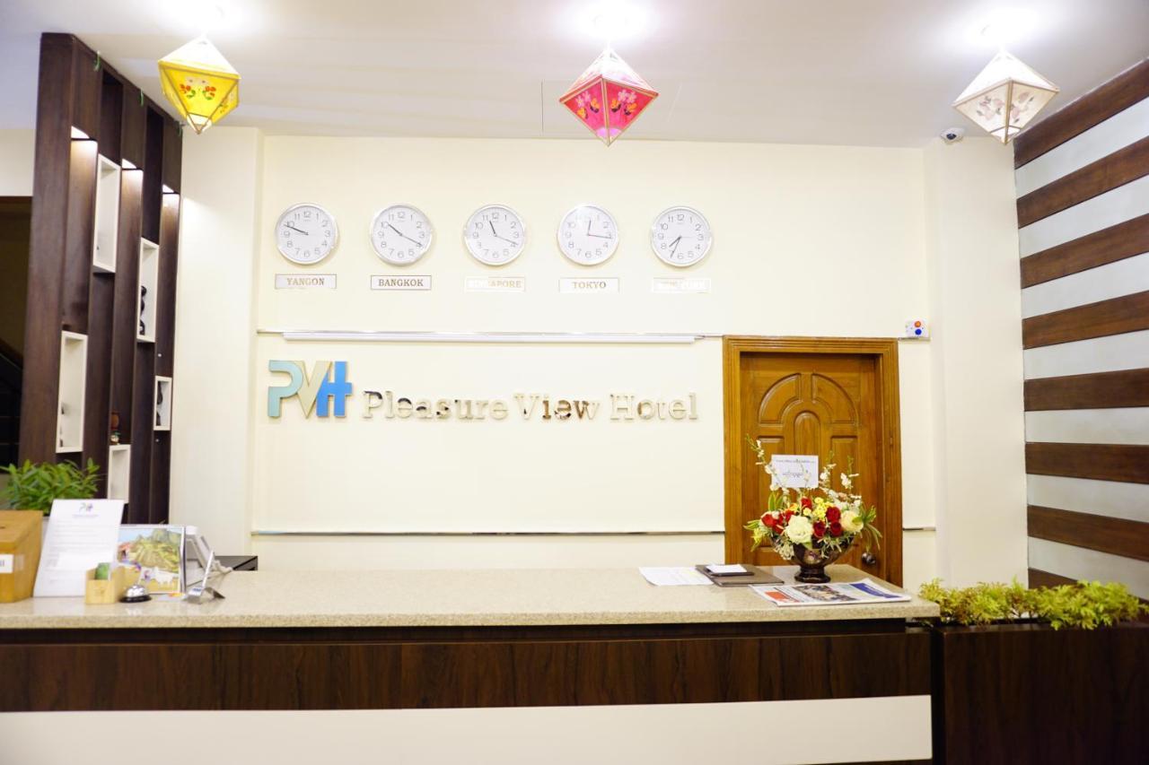 Pleasure View Hotel Yangon Bagian luar foto
