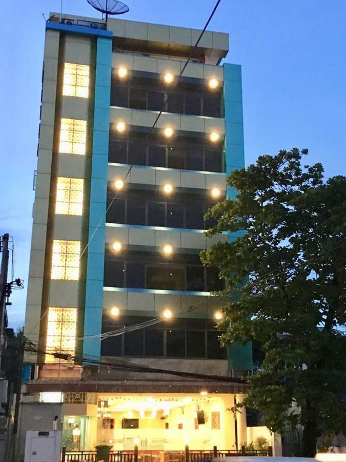 Pleasure View Hotel Yangon Bagian luar foto